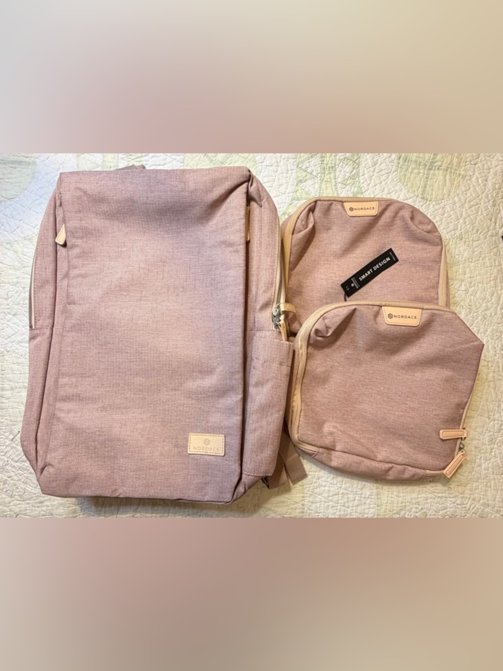 Nordace Siena Smart Backpack and Two Compression Packing Cubes